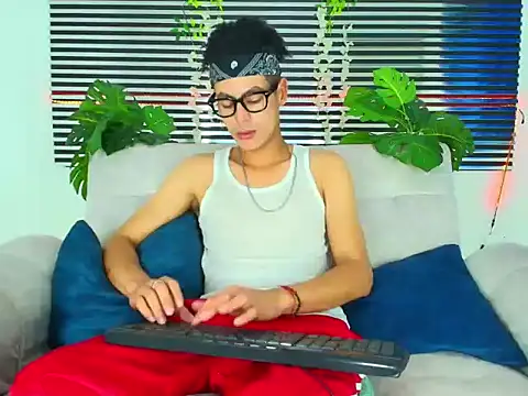 ThiiagoSaeenz online show from 31, 1, 2026