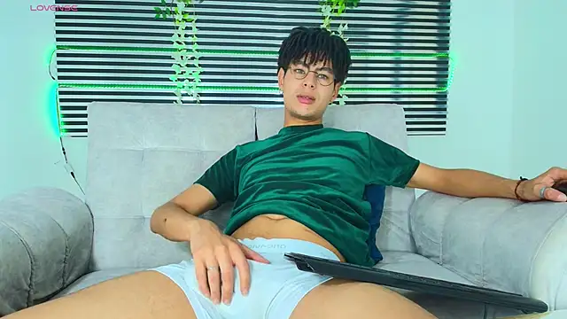 ThiiagoSaeenz online show from 13, 5, 2026