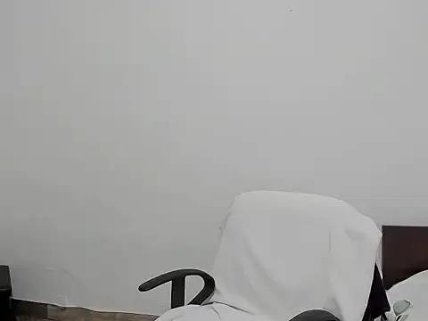 KatieBegas online show from 14, 2, 2026