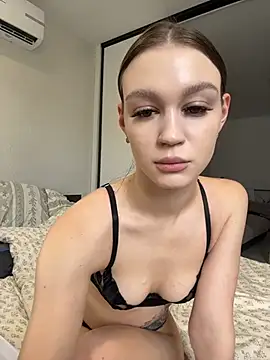 Snapshot of CarmenHill chatting on 24, 6, 2026 CarmenHill online show from 24, 6, 2026