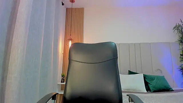 Victoria Rosee online show from 27, 6, 2026