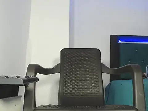 hotboyluxe online show from 30, 4, 2026