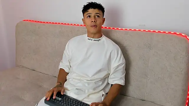  Alex Colton online show from 3, 5, 2026