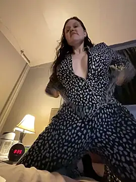 JulietteLatte online show from 2, 2, 2026