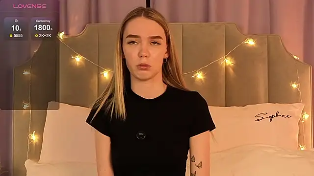 NikkiRyx online show from 4, 2, 2026