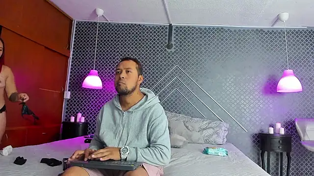 Cherry bomb1 online show from 3, 2, 2026