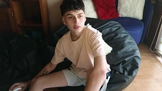 mrpicklesx23 online show from 6, 2, 2026