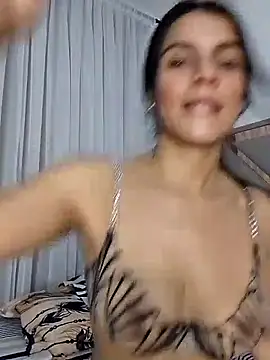 Snapshot of EvaMiranda chatting on 14, 5, 2026 EvaMiranda online show from 14, 5, 2026
