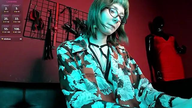 Scarle Whisper online show from 21, 2, 2026