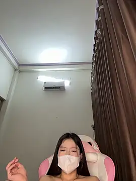 Snapshot of wang1472581 chatting on 2, 3, 2026 wang1472581 online show from 2, 3, 2026