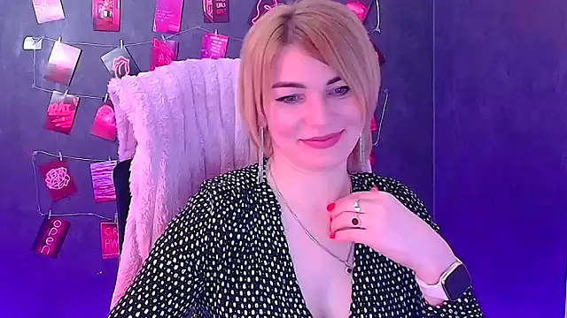 CuttieEmma online show from 23, 3, 2026