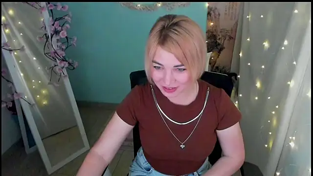 CuttieEmma online show from 16, 6, 2026