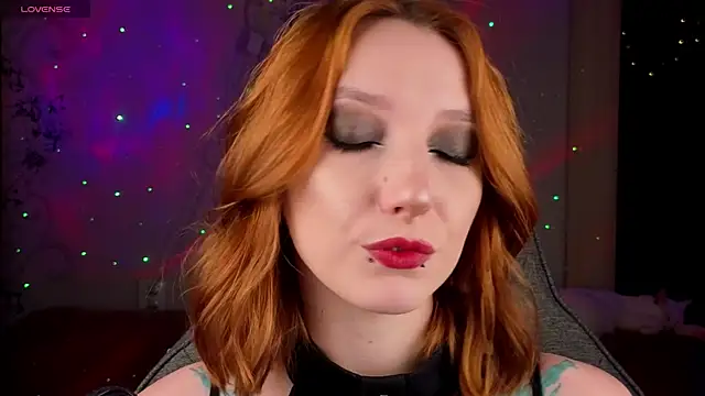 Vamp Mila online show from 11, 5, 2026