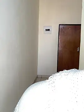 MeekyCurvyAss online show from 25, 5, 2026