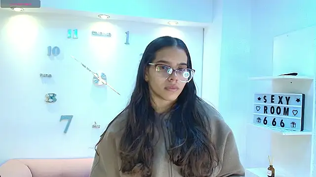 Luna Millers online show from 12, 2, 2026