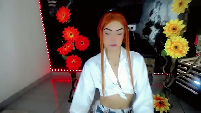 NathalialLooes online show from 6, 6, 2026