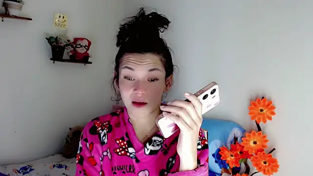 NathalialLooes online show from 26, 6, 2026
