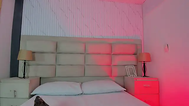 KarelyMitchel online show from 14, 2, 2026