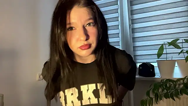 Sarahsolara online show from 17, 2, 2026