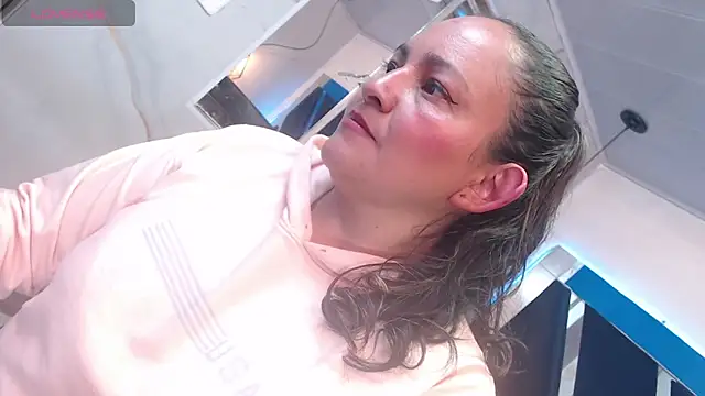 Rhachel evans online show from 3, 2, 2026