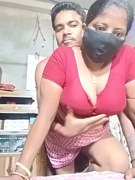 Snapshot of Fetish-Couple2 chatting on 27, 5, 2026 Fetish-Couple2 online show from 27, 5, 2026