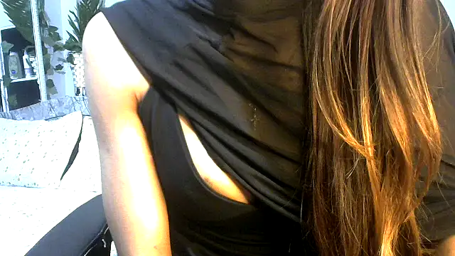 Snapshot of call_me_babyy chatting on 12, 3, 2026 call me babyy online show from 12, 3, 2026