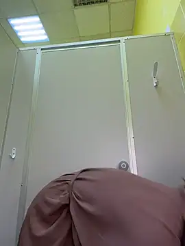 Snapshot of StreetSquirt chatting on 16, 7, 2026 StreetSquirt online show from 16, 7, 2026