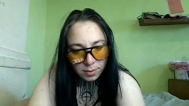 MillaSourety online show from 4, 5, 2026