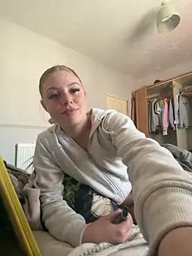 Snapshot of Paige_love chatting on 23, 4, 2026 Paige love online show from 23, 4, 2026
