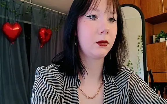 Snapshot of marty_bree chatting on 25, 3, 2026 marty bree online show from 25, 3, 2026