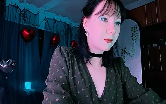 Snapshot of marty_bree chatting on 13, 4, 2026 marty bree online show from 13, 4, 2026