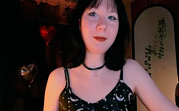 Snapshot of marty_bree chatting on 16, 4, 2026 marty bree online show from 16, 4, 2026