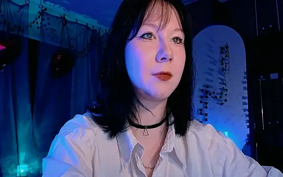 Snapshot of marty_bree chatting on 18, 4, 2026 marty bree online show from 18, 4, 2026