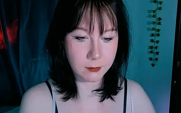 Snapshot of marty_bree chatting on 19, 4, 2026 marty bree online show from 19, 4, 2026