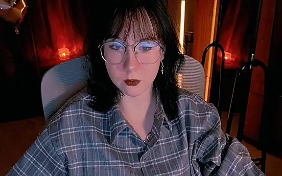 Snapshot of marty_bree chatting on 25, 4, 2026 marty bree online show from 25, 4, 2026