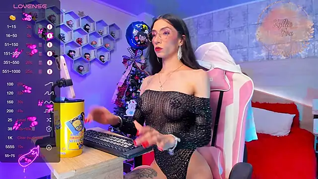 Snapshot of kylliefox_ chatting on 8, 1, 2025 kylliefox online show from 8, 1, 2025