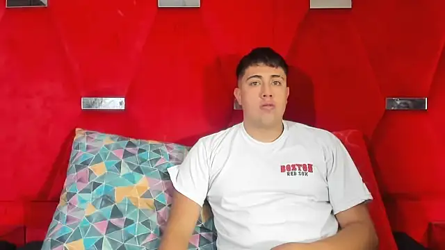 Emma And Darling online show from 5, 2, 2026