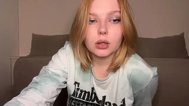 Ophelia Ritz online show from 29, 4, 2026