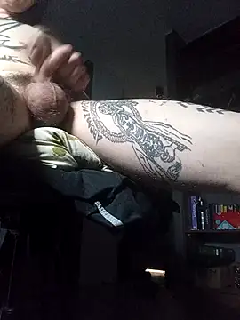 Snapshot of Motleystarr chatting on 11, 4, 2026 Motleystarr online show from 11, 4, 2026