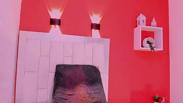 Baby doll XOXO online show from 3, 2, 2026