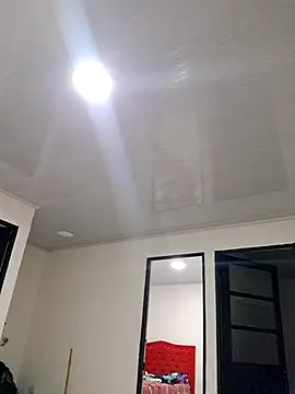 Cris18sexy online show from 14, 3, 2026