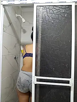 Cris18sexy online show from 11, 5, 2026