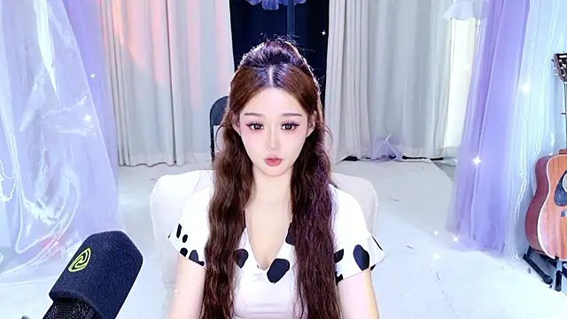 Dancer Lucky-Nini online show from 21, 3, 2026