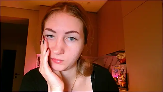 BluueSilk online show from 2, 2, 2026