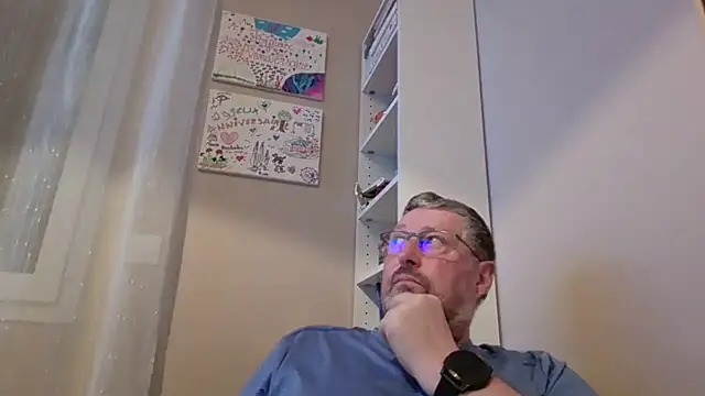 doudou310 online show from 26, 2, 2026