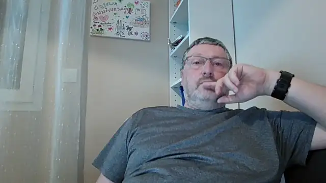 doudou310 online show from 27, 2, 2026