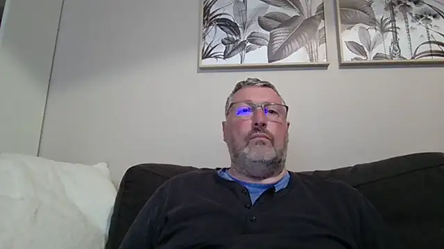 doudou310 online show from 28, 4, 2026