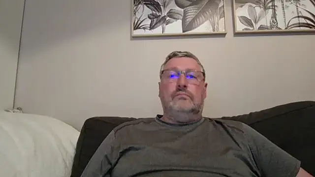 doudou310 online show from 8, 5, 2026
