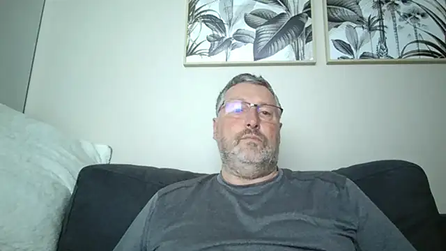doudou310 online show from 13, 5, 2026