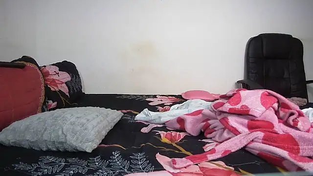Suger-Boobs online show from 5, 6, 2026